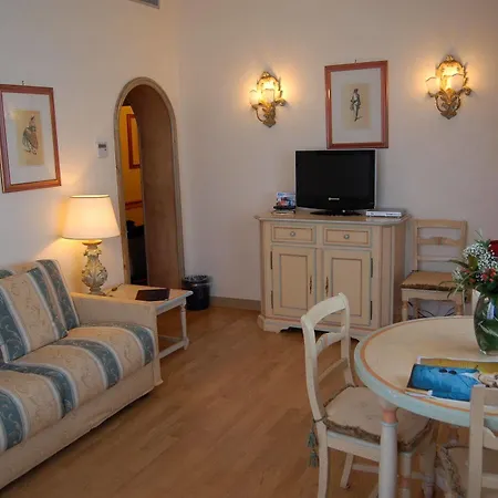 Hotel Laguna